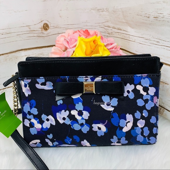 kate spade Handbags - Kate spade angelica montford crossbody blue